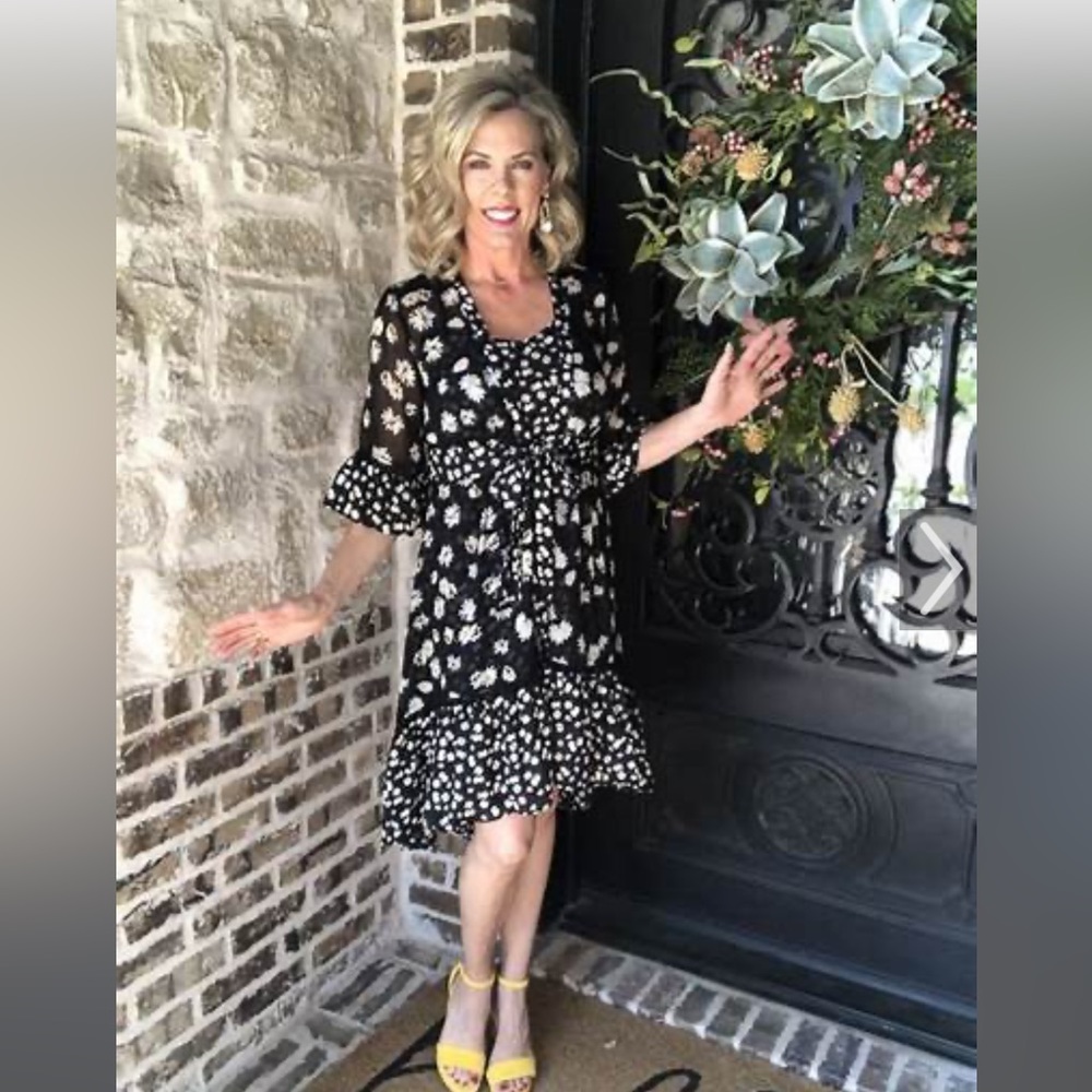 SOLD Cabi Daisy Dress